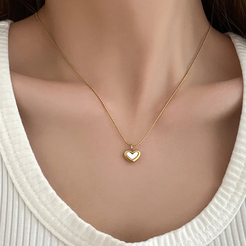 Amora Necklace
