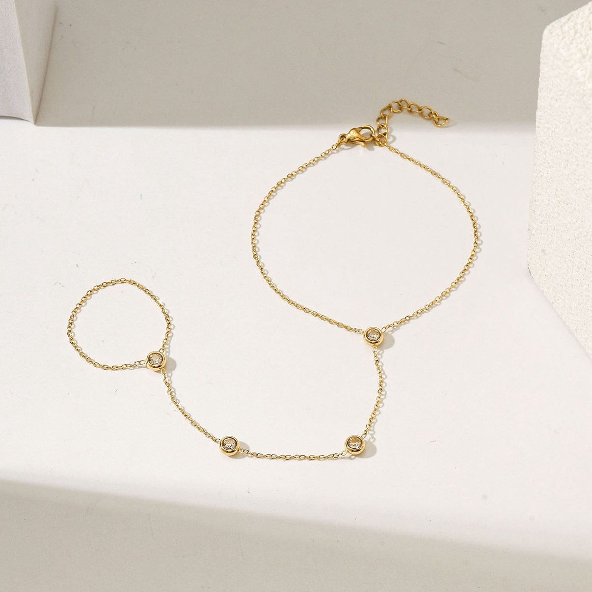 Zircon handchain