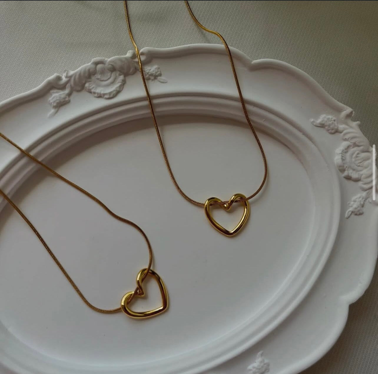 Halo Heart Necklace Set