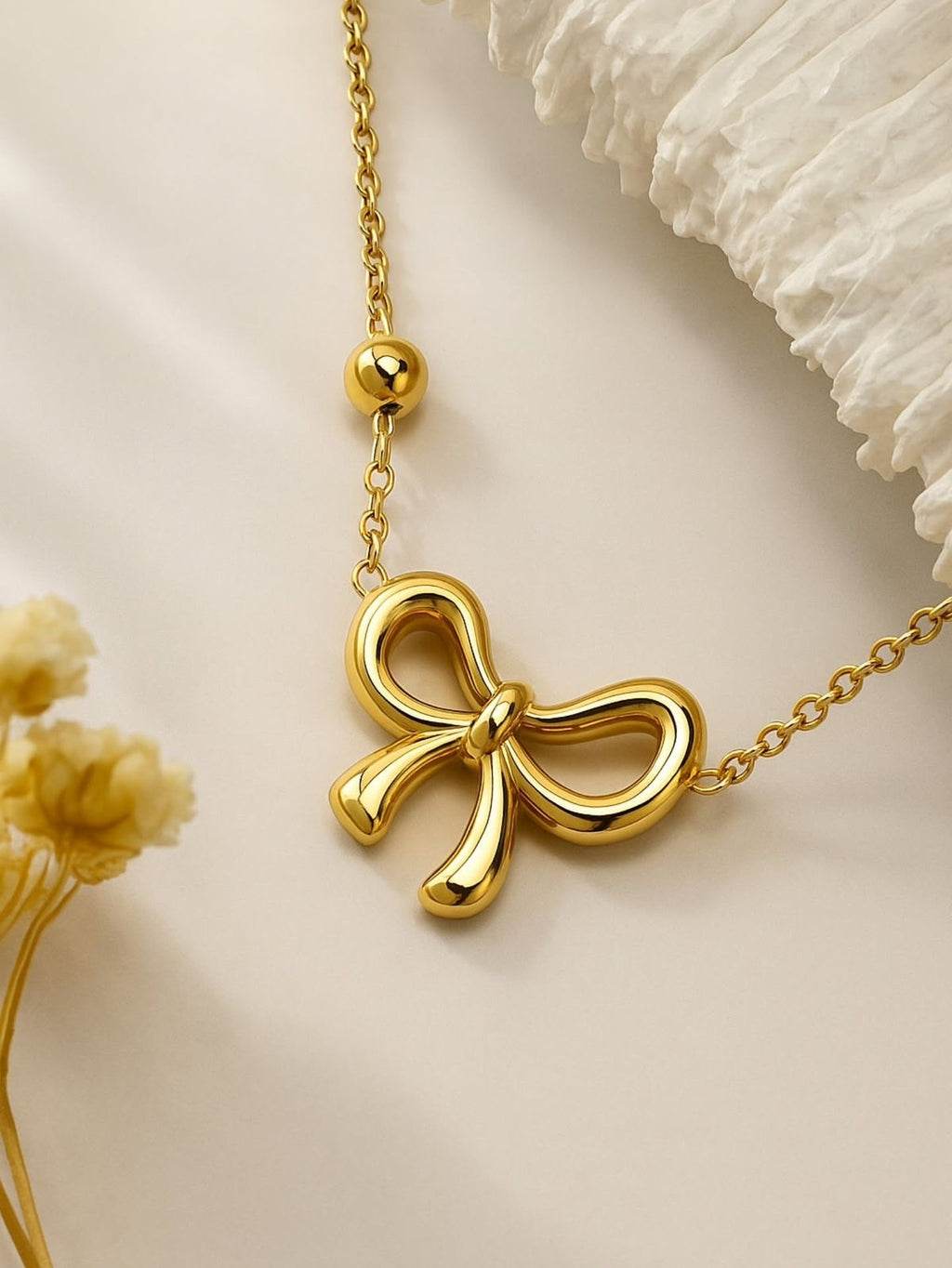Bow Necklace