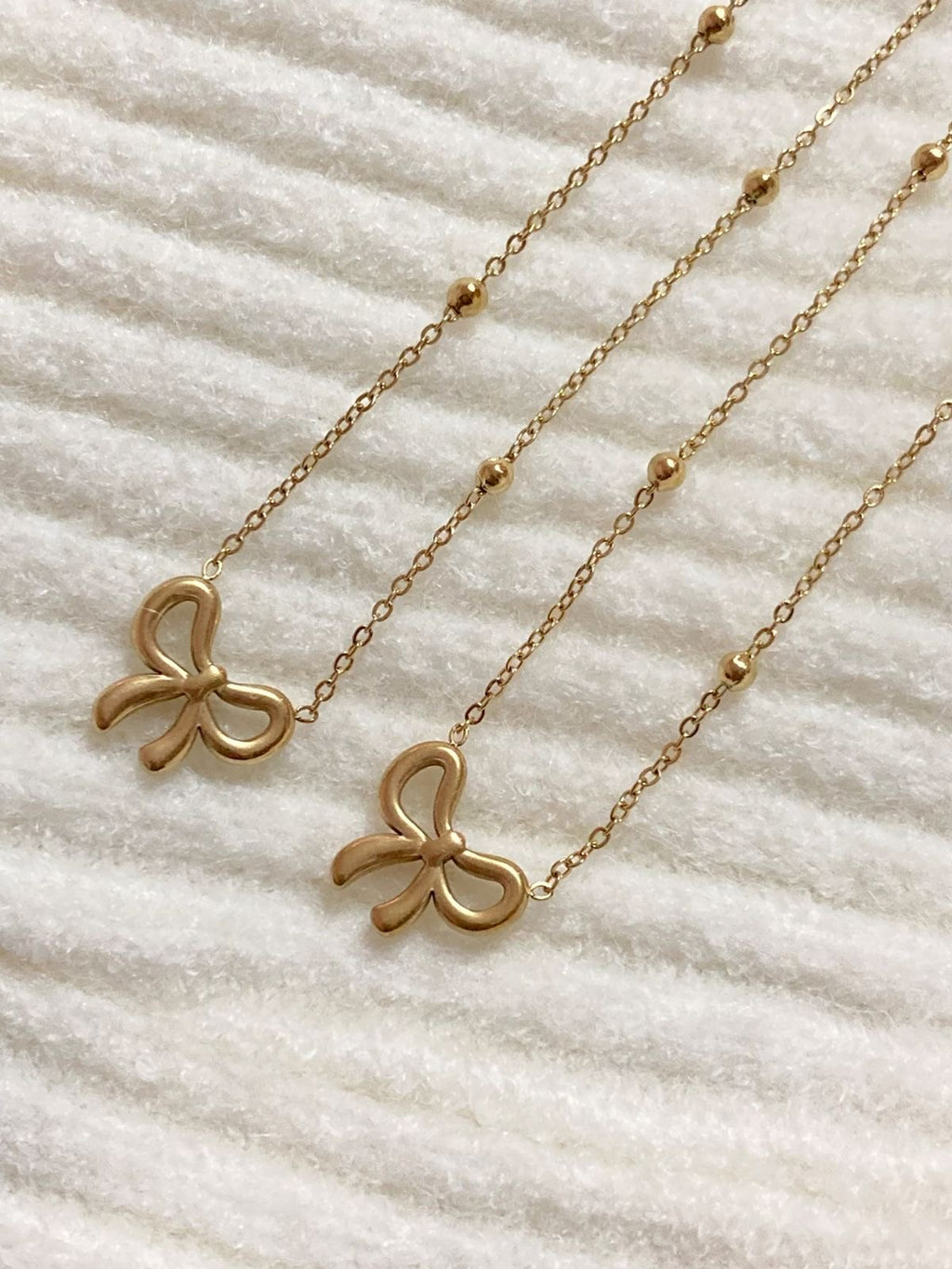 Bow Necklace