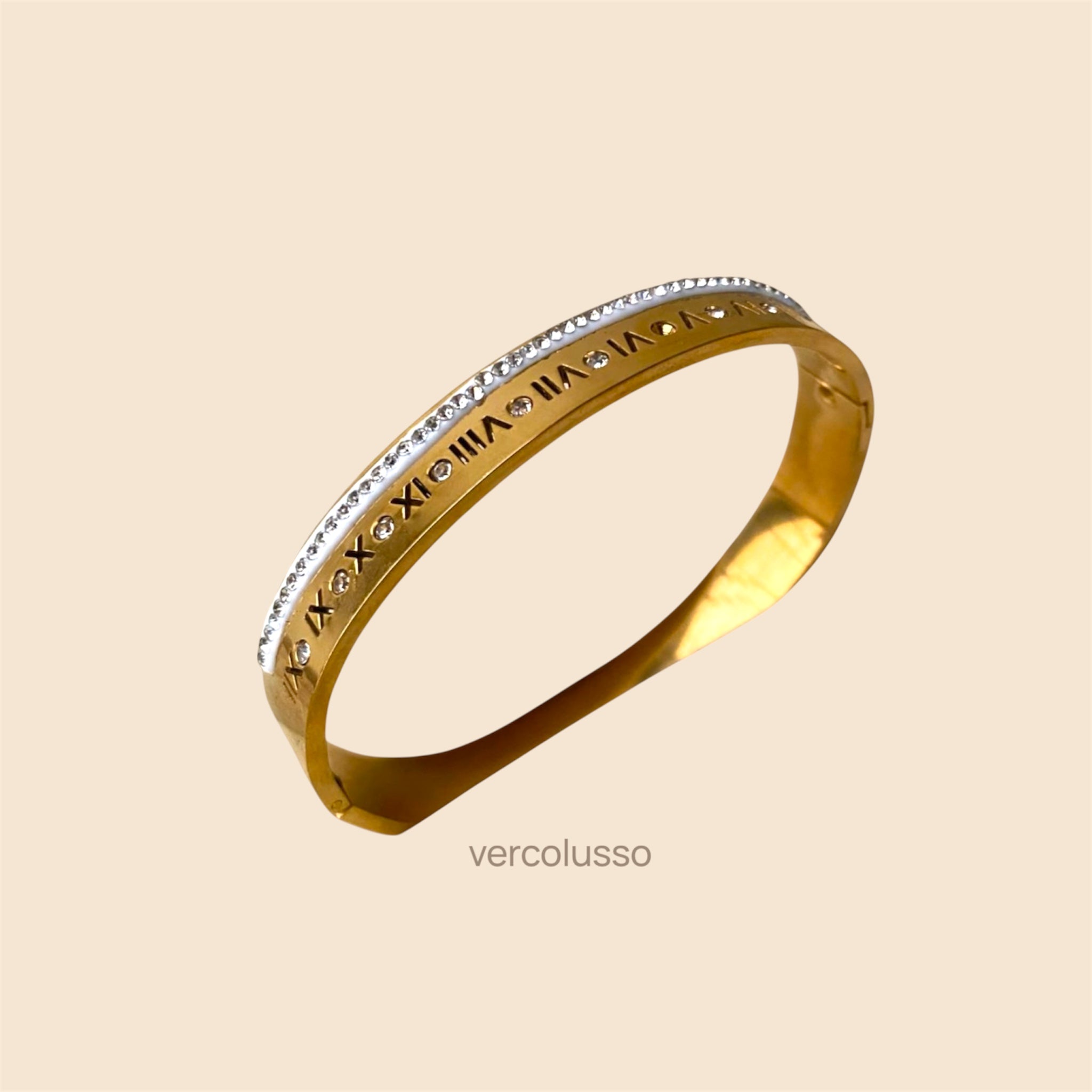 Queen's bangle